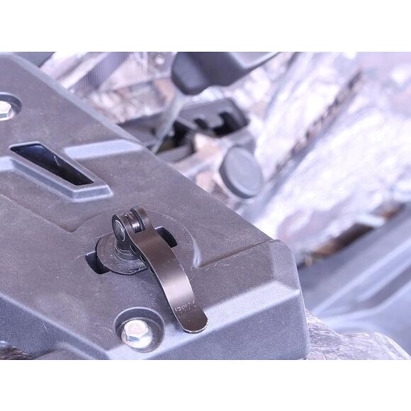 Iron Baltic (IB) Eccentric pin / clamp För CF Moto Kompositlastrack