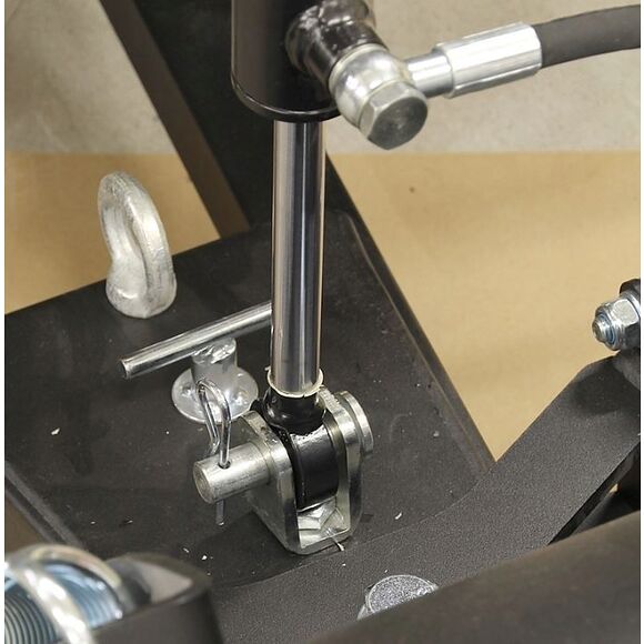 Iron Baltic (IB) Ploglyftsadapter Suzuki LTA 500/750 2019+