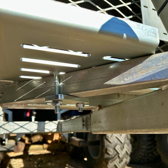 ATV-PRO Batterihylla ATV Timmer/Flakvagn
