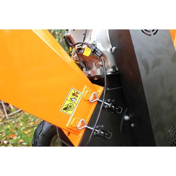 Iron Baltic (IB) Flismaskin / Flishugg PRO-14HP