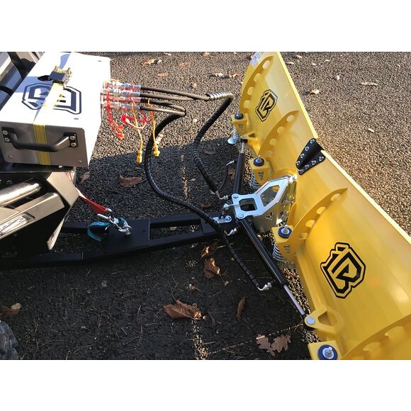 Iron Baltic (IB) IB ATV/UTV HYDRAULISKT Plogpaket Vik-Plog 180cm Centermonterad GEN II