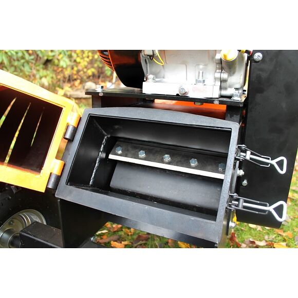 Iron Baltic (IB) Flismaskin / Flishugg PRO-14HP