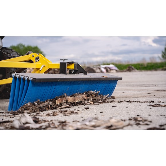 Iron Baltic (IB) Borste 150cm för IB Redskapsbärare