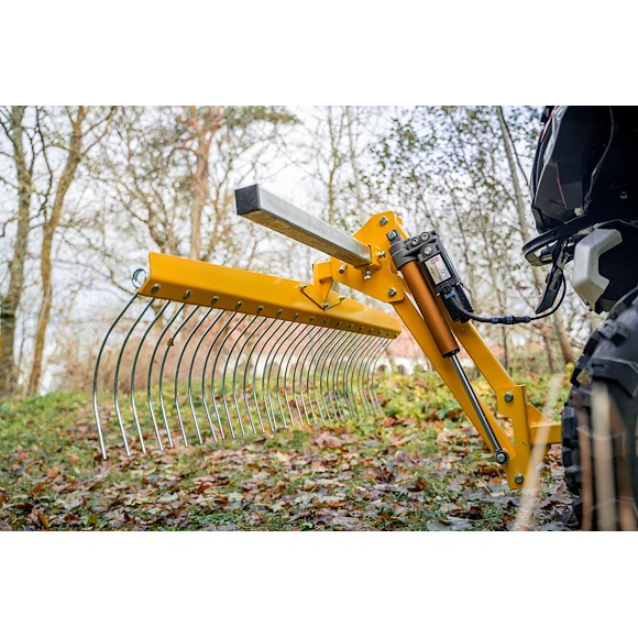 Iron Baltic (IB) Räfsa för IB Redskapsbärare