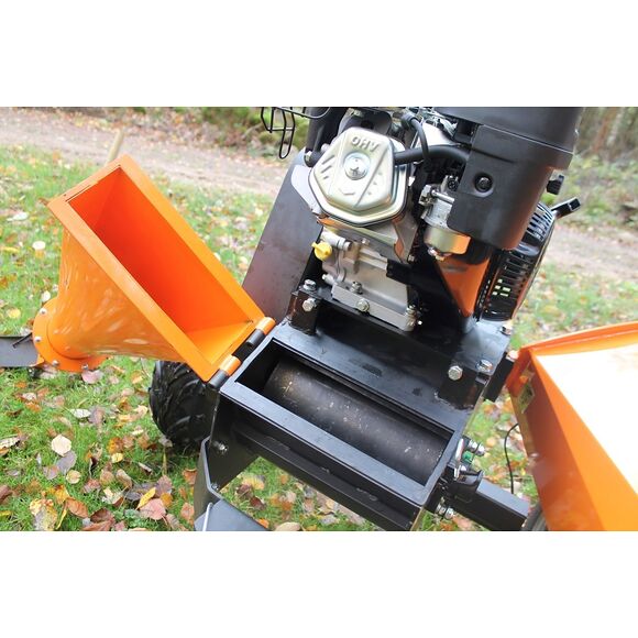 Iron Baltic (IB) Flismaskin / Flishugg PRO-14HP